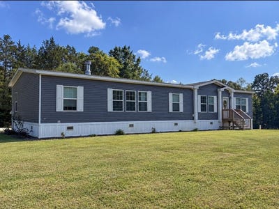 /international/us/2144-coleman-road-scottsburg-va-110110367711/