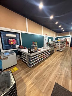 /international/us/912-7th-st-new-kensington-pa-110108715929/