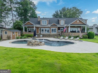 /international/us/245-lakeshore-milledgeville-ga-110100754611/