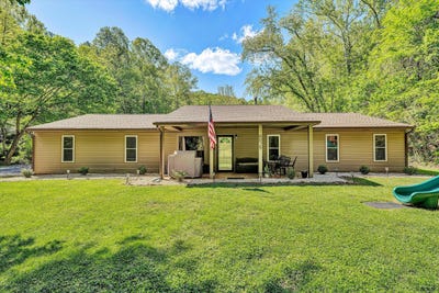 /international/us/6029-twelve-oclock-knob-rd-roanoke-va-110107722996/
