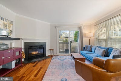 /international/us/12840-mill-brook-court-woodbridge-va-110108106178/