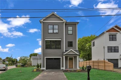 /international/us/256-point-avenue-warwick-ri-110108473793/