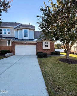 /international/us/711-mountain-pine-drive-cary-nc-110120741843/
