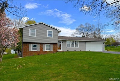 /international/us/24-dahlia-drive-fairport-ny-110107514282/