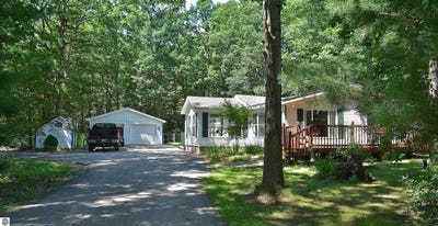 /international/us/1768-rogers-road-grawn-mi-110101040808/