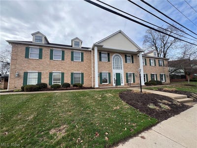 /international/us/1225-s-main-street-north-canton-oh-110107378057/