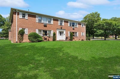 /international/us/6-rustic-circle-montvale-nj-110109034673/
