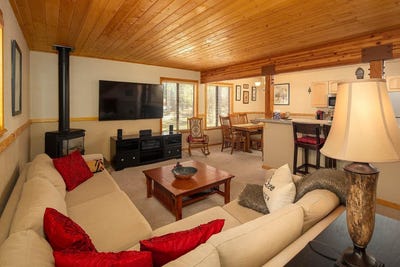 /international/us/13075-northwoods-boulevard-truckee-ca-110108195004/