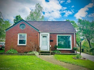 /international/us/233-e-main-street-girard-oh-110107718368/