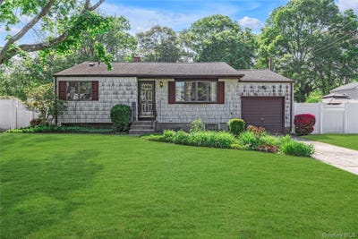 /international/us/472-bohemia-parkway-sayville-ny-110108174006/