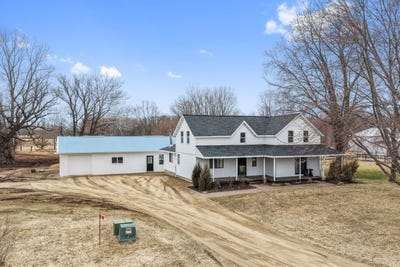 /international/us/5904-county-road-j-oconto-wi-110107607593/