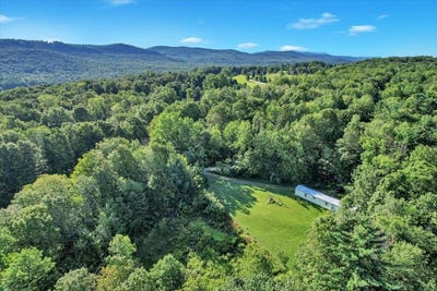 /international/us/26-fern-road-hinesburg-vt-110107960504/
