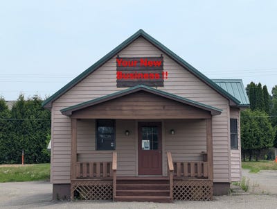 /international/us/1155-4th-avenue-s-park-falls-wi-110107507644/