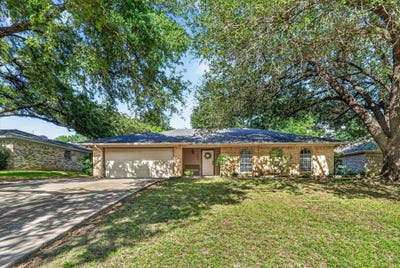 /international/us/202-laurel-street-mansfield-tx-110108780743/