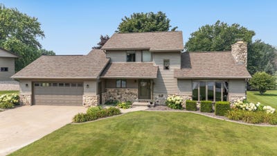 /international/us/4923-placid-way-new-franken-wi-110101300836/