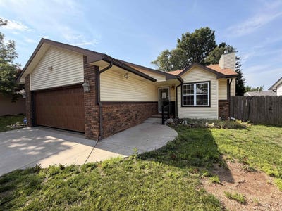 /international/us/235-w-rosewood-lane-derby-ks-110108533588/