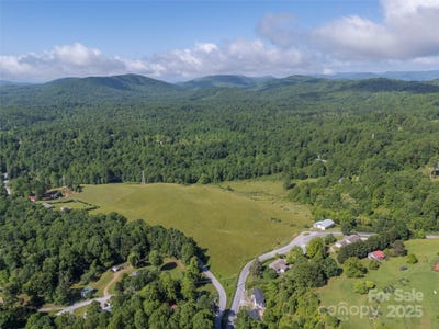 /international/us/418-mountain-page-road-saluda-nc-110101343073/?lang=zh-cn