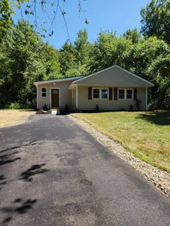 /international/us/1400-tamarac-rd-troy-ny-110101094086/