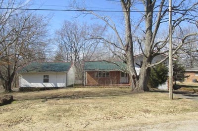 /international/us/8894-rosebud-blvd-lawrenceville-il-110105780383/