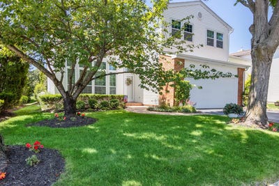 /international/us/89-hamlet-drive-commack-ny-110103112926/