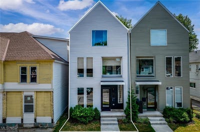 /international/us/2209-w-33rd-street-cleveland-oh-110100848119/