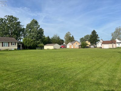 /international/us/dickinson-sugar-street-fremont-oh-110108226122/