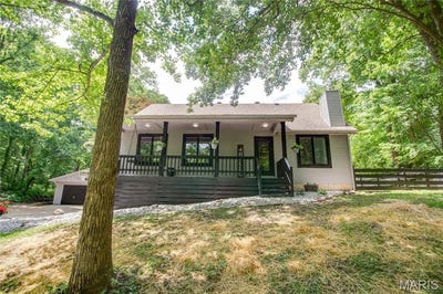 /international/us/1329-dorchester-lane-brighton-il-110108341875/
