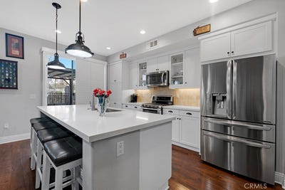 /international/us/22104-barrington-way-saugus-ca-110097742249/