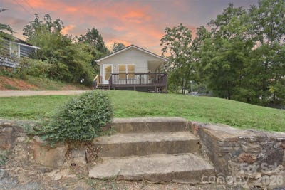 /international/us/110-west-lane-brevard-nc-110104847010/