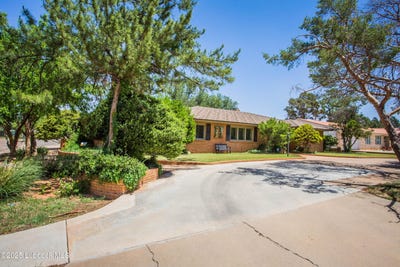 /international/us/610-n-20th-street-lamesa-tx-110099600432/