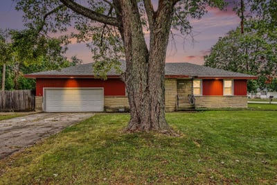 /international/us/1702-minnesota-street-hobart-in-110119969352/