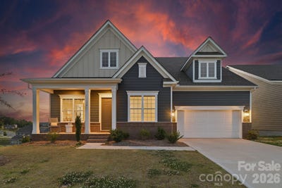 /international/us/134-winterberry-street-mooresville-nc-110108439511/