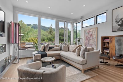 /international/us/155-lone-pine-road-aspen-co-110104234734/