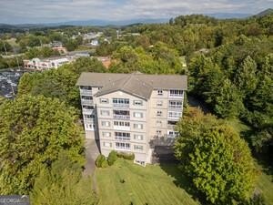 /international/us/121-river-street-hiawassee-ga-110107954335/