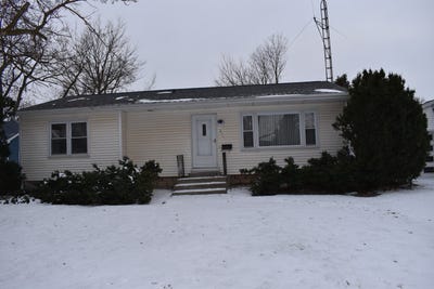 /international/us/211-n-monroe-street-flanagan-il-110105310417/