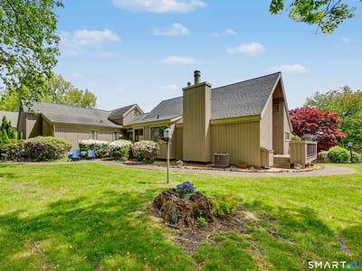 /international/us/261-agawam-drive-stratford-ct-110108203697/