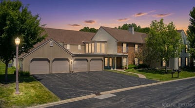 /international/us/117-dunham-place-common-st-charles-il-110108905778/