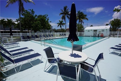 /international/us/18010-san-carlos-boulevard-unit-31-fort-myers-beach-fl-110101424356/?lang=id