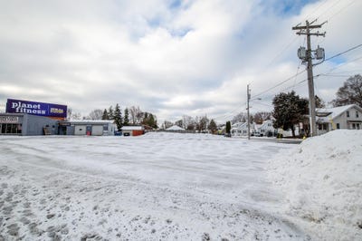 /international/us/1662-main-street-green-bay-wi-110106704956/