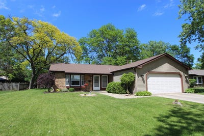 /international/us/206-e-cunningham-drive-palatine-il-110108303815/