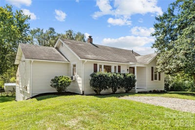 /international/us/1110-n-ridge-road-hendersonville-nc-110110350620/