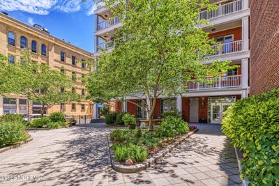 /international/us/601-mattison-avenue-asbury-park-nj-110108822844/