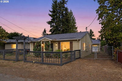 /international/us/5321-se-henderson-st-portland-or-110120082135/