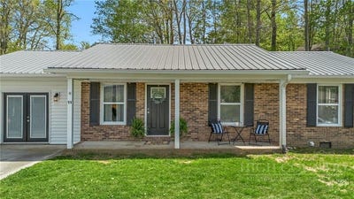 /international/us/11-hill-street-sparta-nc-110107733405/