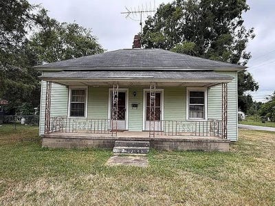 /international/us/517-barnwell-st-calhoun-falls-sc-110102441500/