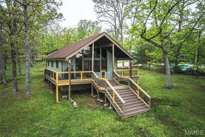 /international/us/1382-osage-road-cuba-mo-110098190897/