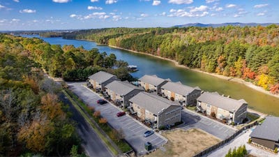 /international/us/640-arkridge-hot-springs-ar-110107765664/