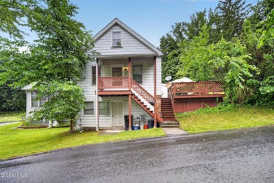 /international/us/86-mann-avenue-troy-ny-110109039151/