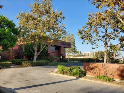 /international/us/973-w-7th-street-oxnard-ca-110120486724/