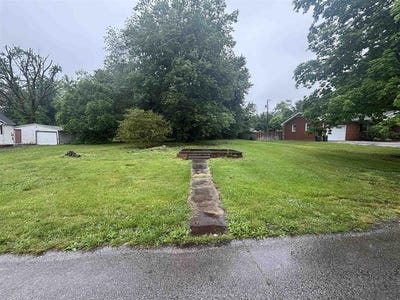 /international/us/426-n-lafayette-st-beaver-dam-ky-110108228042/